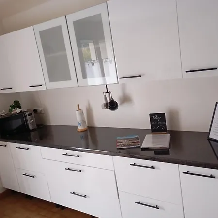 Holiday home Maison Les Hirondelles