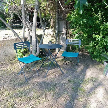 Holiday home Maison Les Hirondelles *